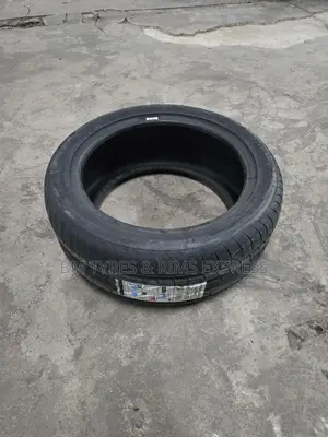 235 /45 R17 Goodyear Tyres (Highway).