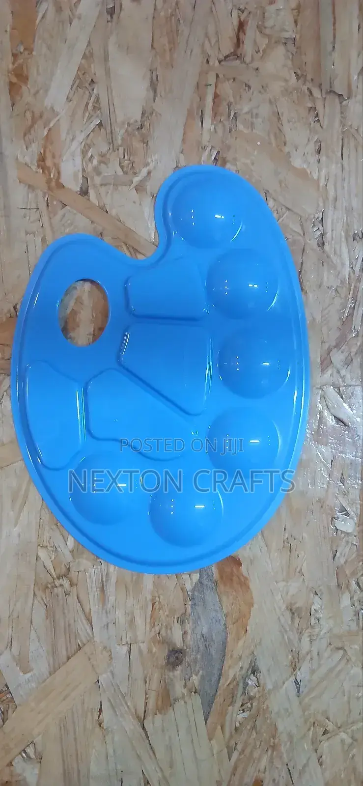 Blue Mixing Paint Pallete