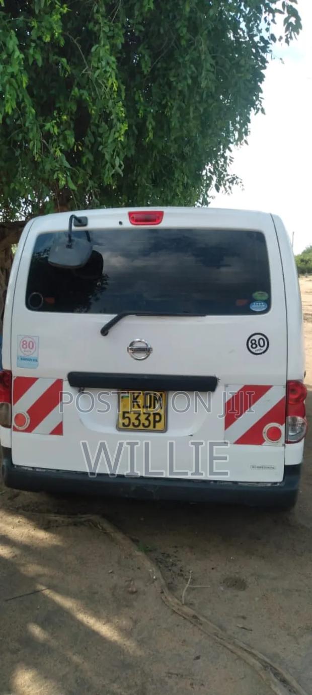 Nissan NV200 2015 White - thumbnail 2