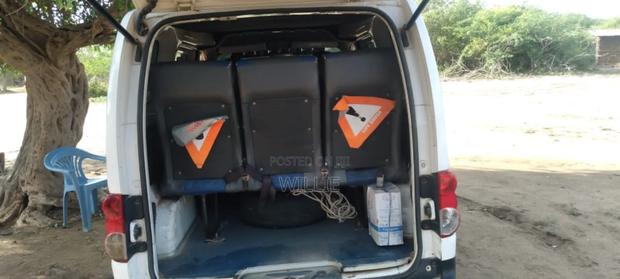 Nissan NV200 2015 White - thumbnail 4