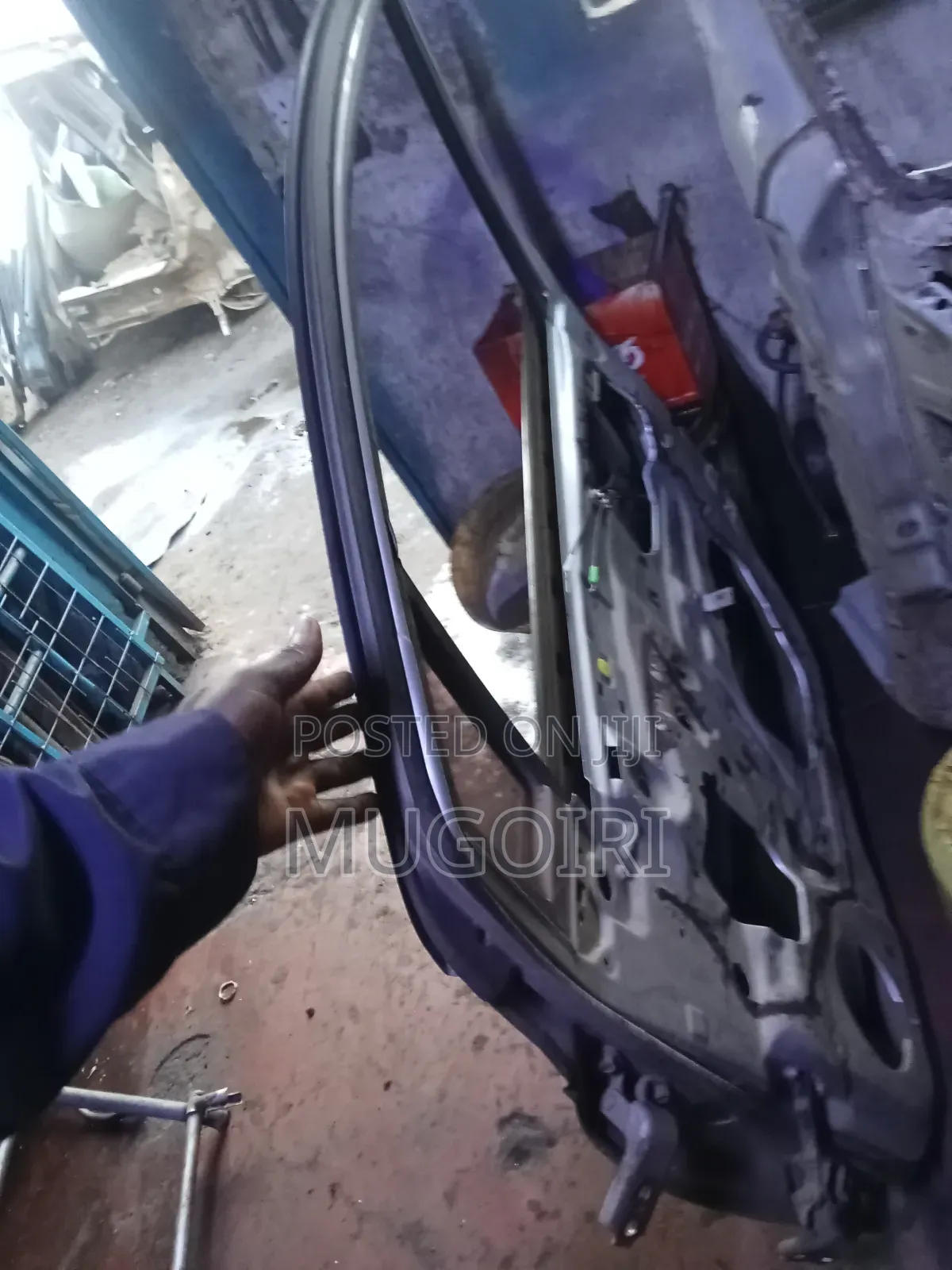 Suzuki Alto Right Front Door