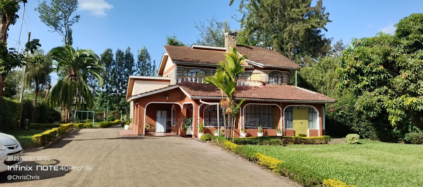 5bdrm Maisonette in Thome Thome Estate for sale