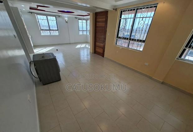 5bdrm Maisonette in Katani for rent - thumbnail 8