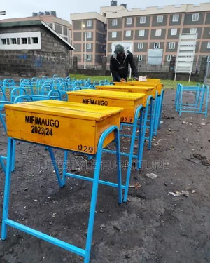 School Lockers With Chairs