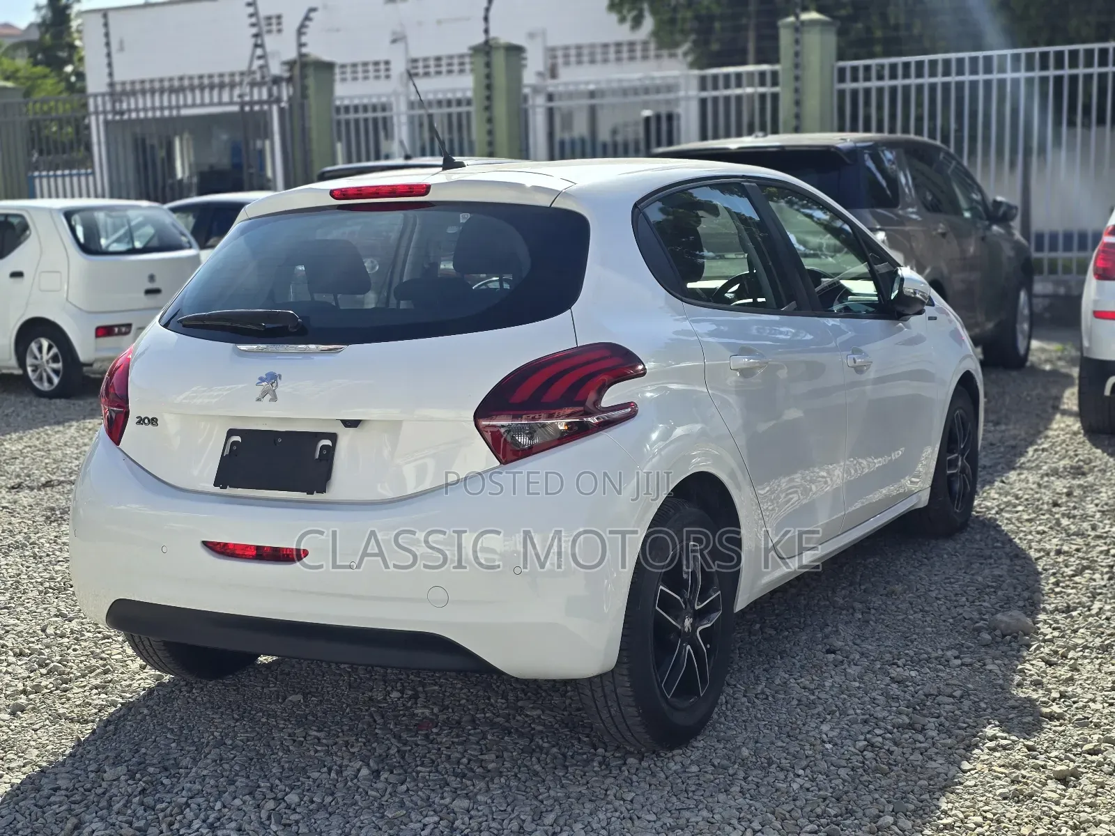 Peugeot 208 2019 White
