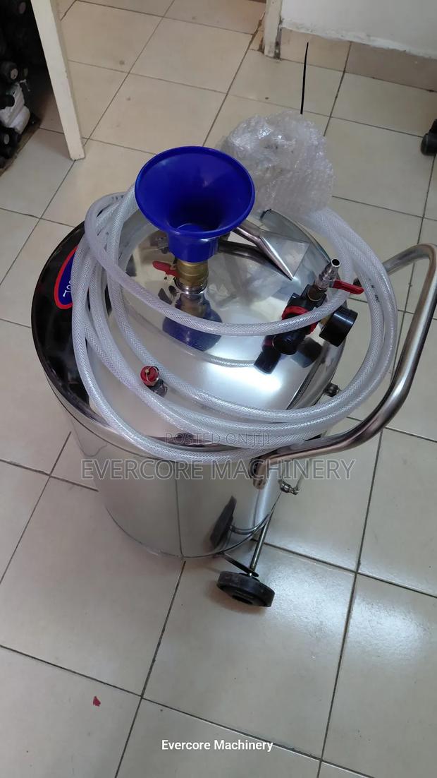 Heavy Duty Soap Foaming Machine Pneumatic 80litres