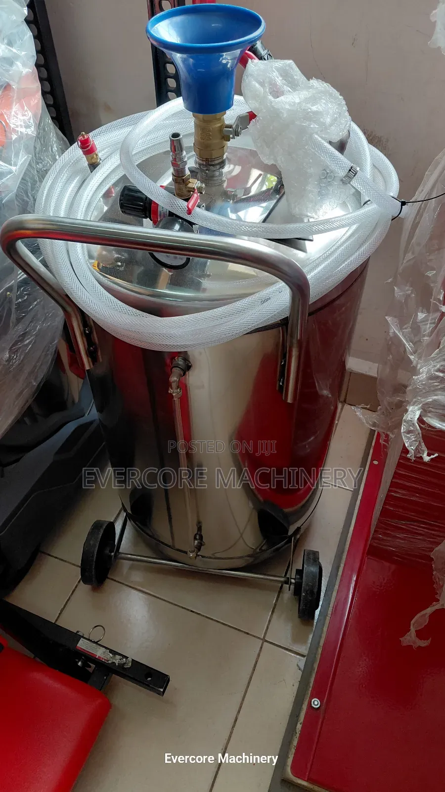 Anti Rusting Pneumatic Soap Dispenser Machine Stainless Steel.