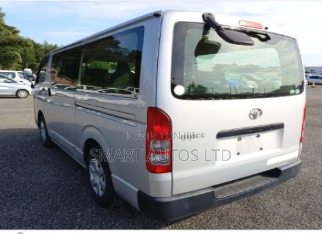Toyota Grand HiAce 2019 Silver