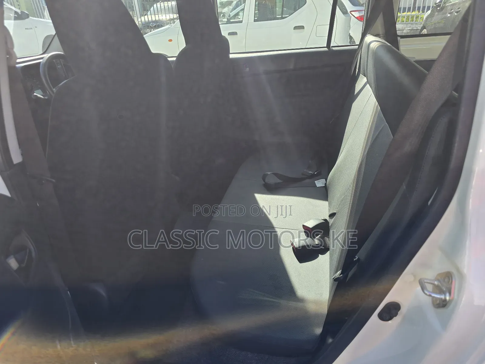 Toyota Probox 1.5 DX Comfort 2WD 2020 White