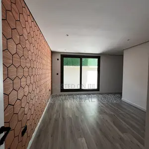 5bdrm Villa in Lavington for sale