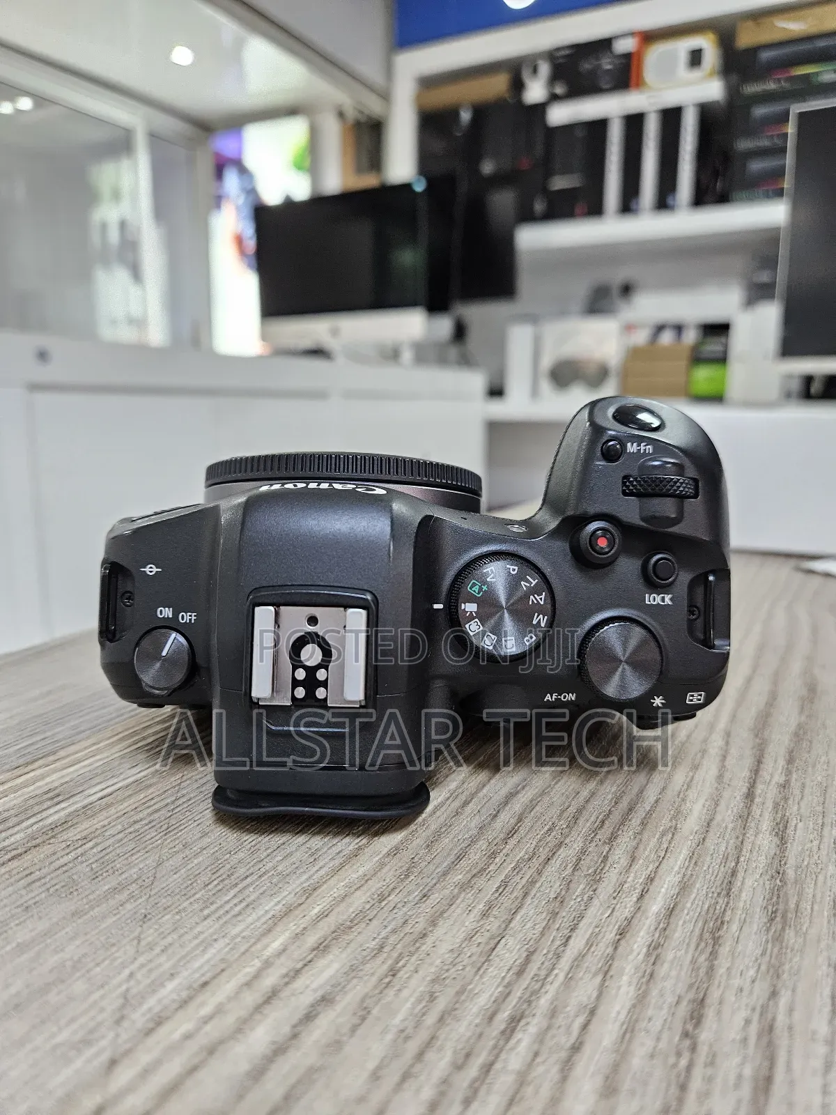 Canon R6
Canon Eos R6 Mirrorless Camera
