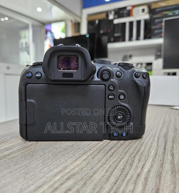 Canon R6
Canon Eos R6 Mirrorless Camera - thumbnail 3