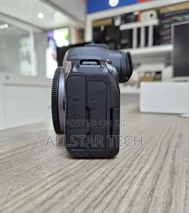 Canon R6
Canon Eos R6 Mirrorless Camera - thumbnail 5