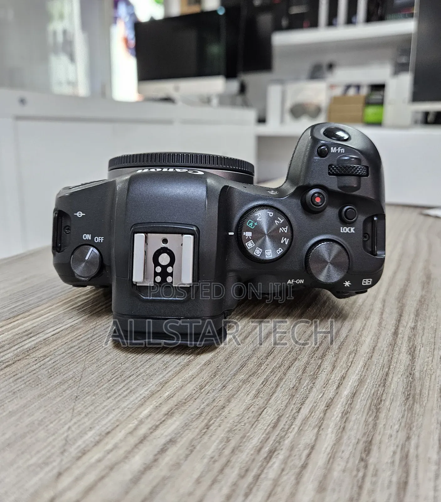 Canon R6
Canon Eos R6 Mirrorless Camera