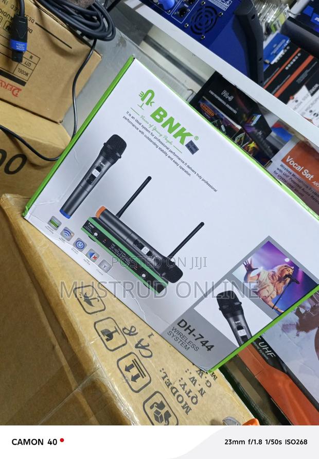 Professional Wireless Microphone Dh 744 With Outstanding Stability - thumbnail 2