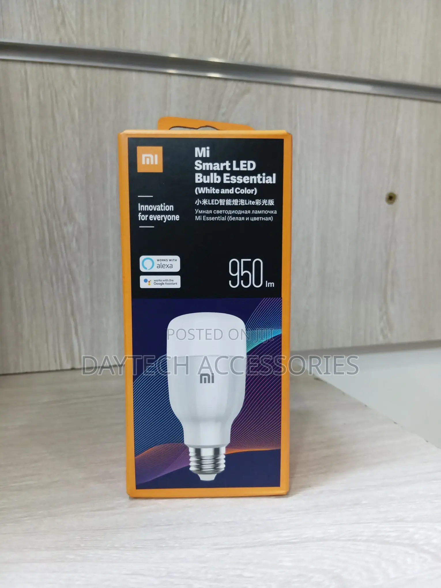 The Xiaomi Mi Smart Led Bulb Essential (White and Color).