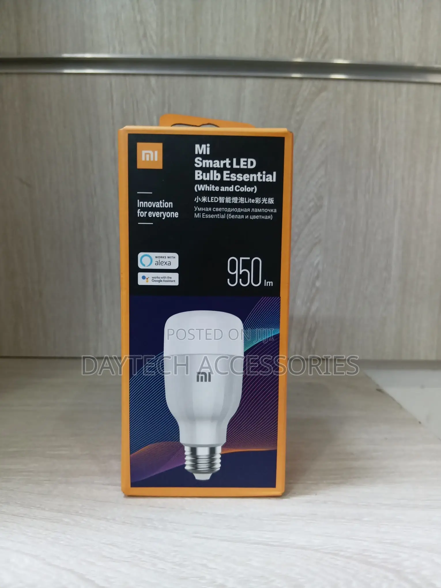 The Xiaomi Mi Smart Led Bulb Essential (White and Color).