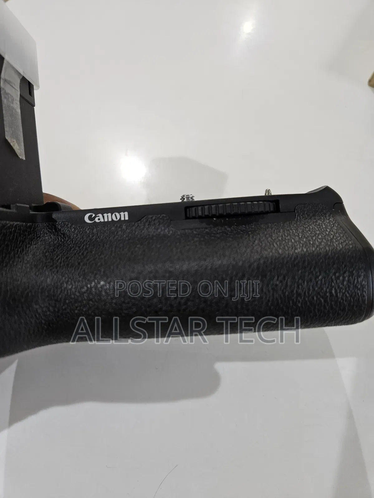 Canon Bg-E14 Battery Grip for Eos 70d, 80d, and 90d