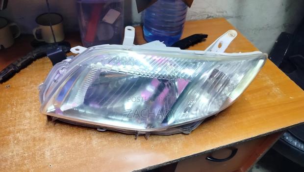 Axio 2010 Non Xenon Headlight - main view