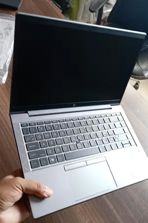 Laptop HP ZBook Firefly 14 G7 16GB Intel Core I7 SSD 512GB