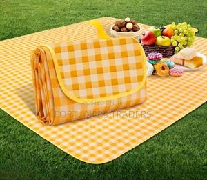 Picnic Mat Washable Lightweight With Handle Red - main view