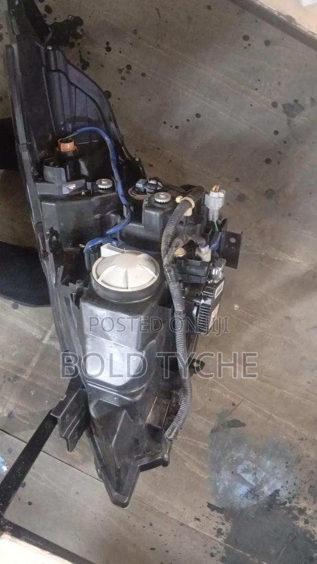 Nissan Teana Xenon Headlight - thumbnail 2