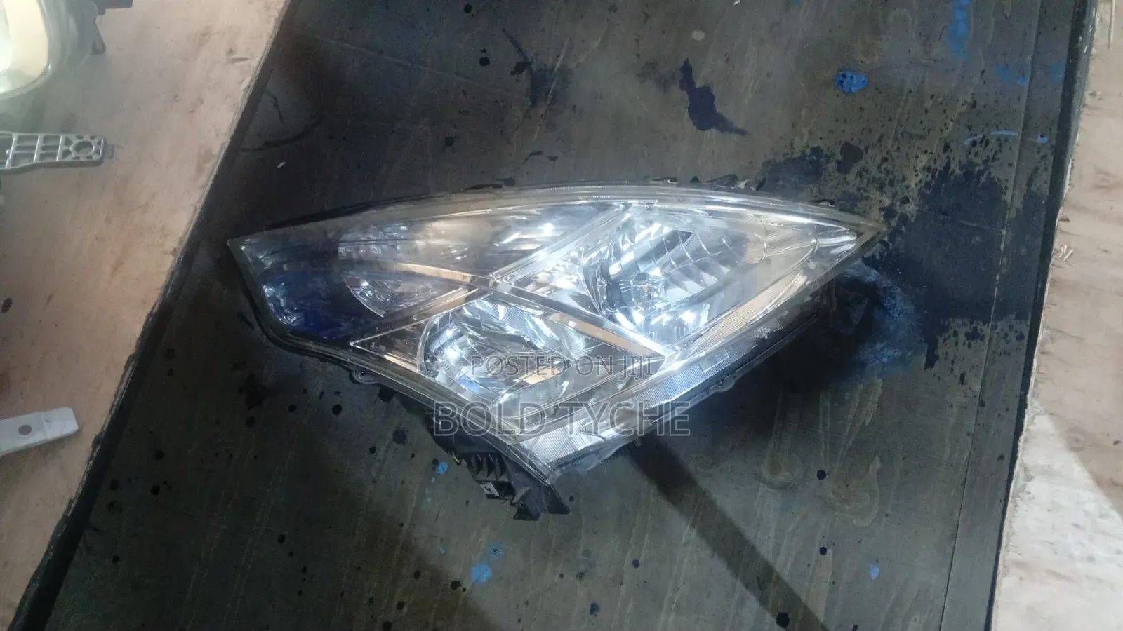 Nissan Teana Xenon Headlight