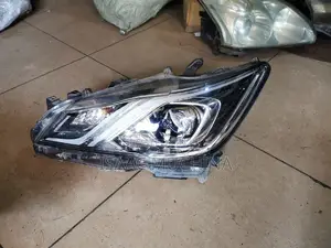 Crown 2018 Headlight