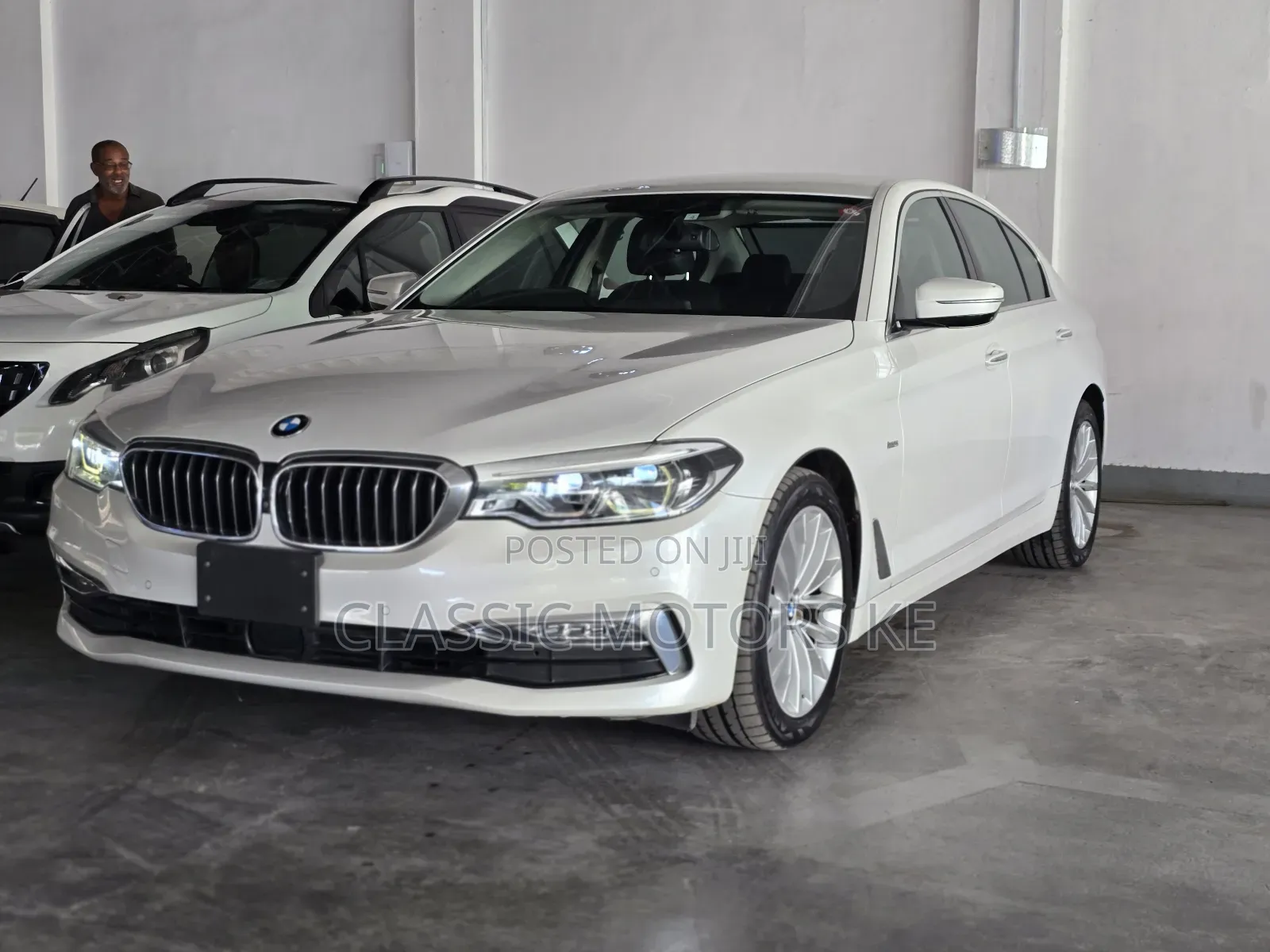 BMW 523i 2019 White