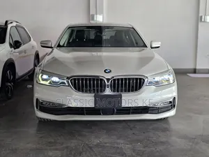 BMW 523i 2019 White