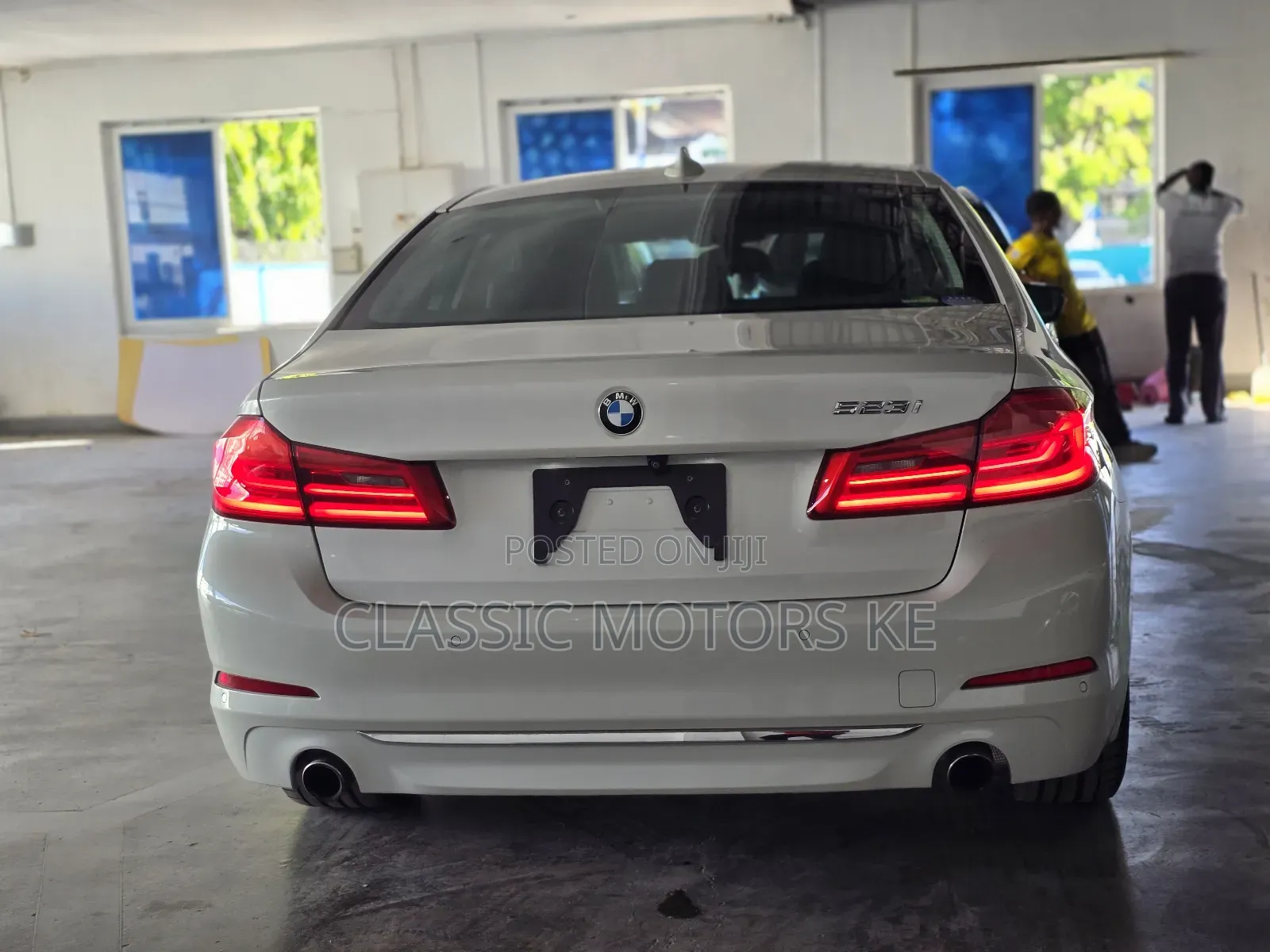 BMW 523i 2019 White