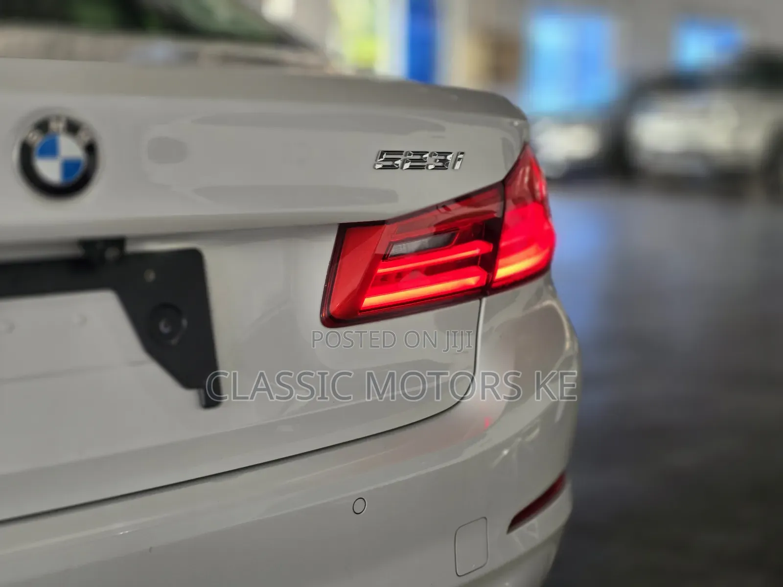 BMW 523i 2019 White