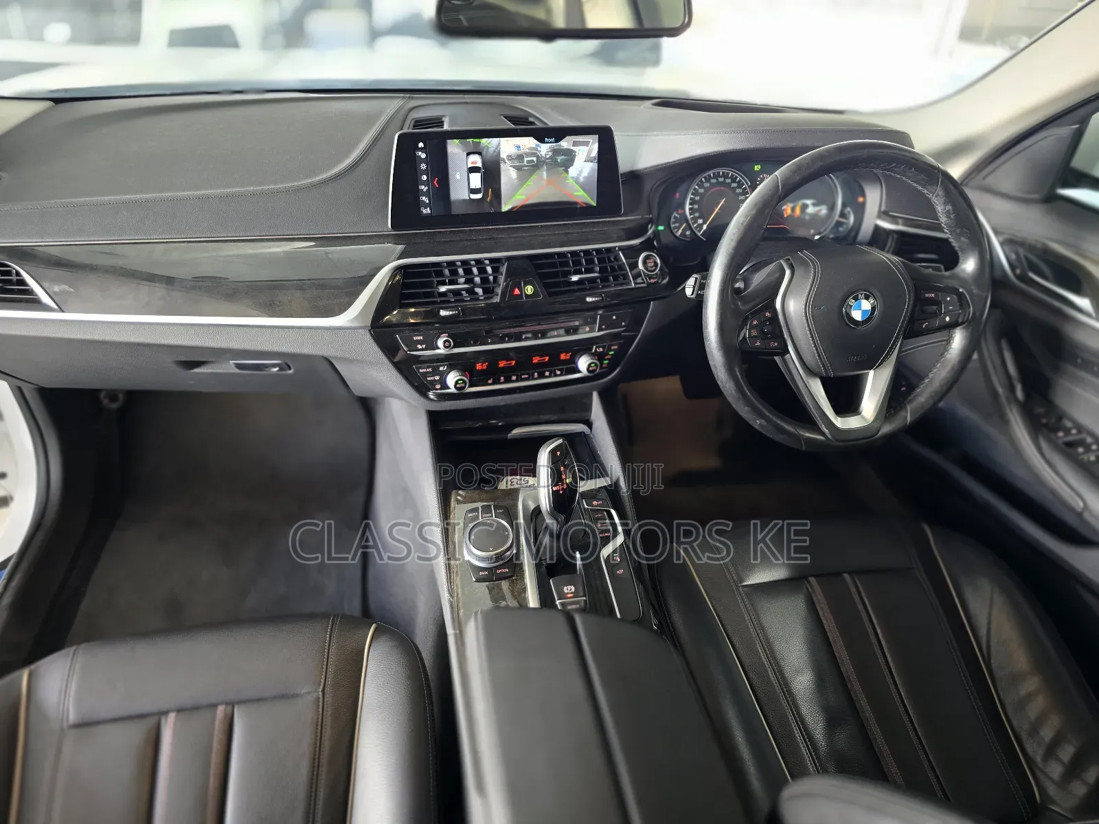 BMW 523i 2019 White