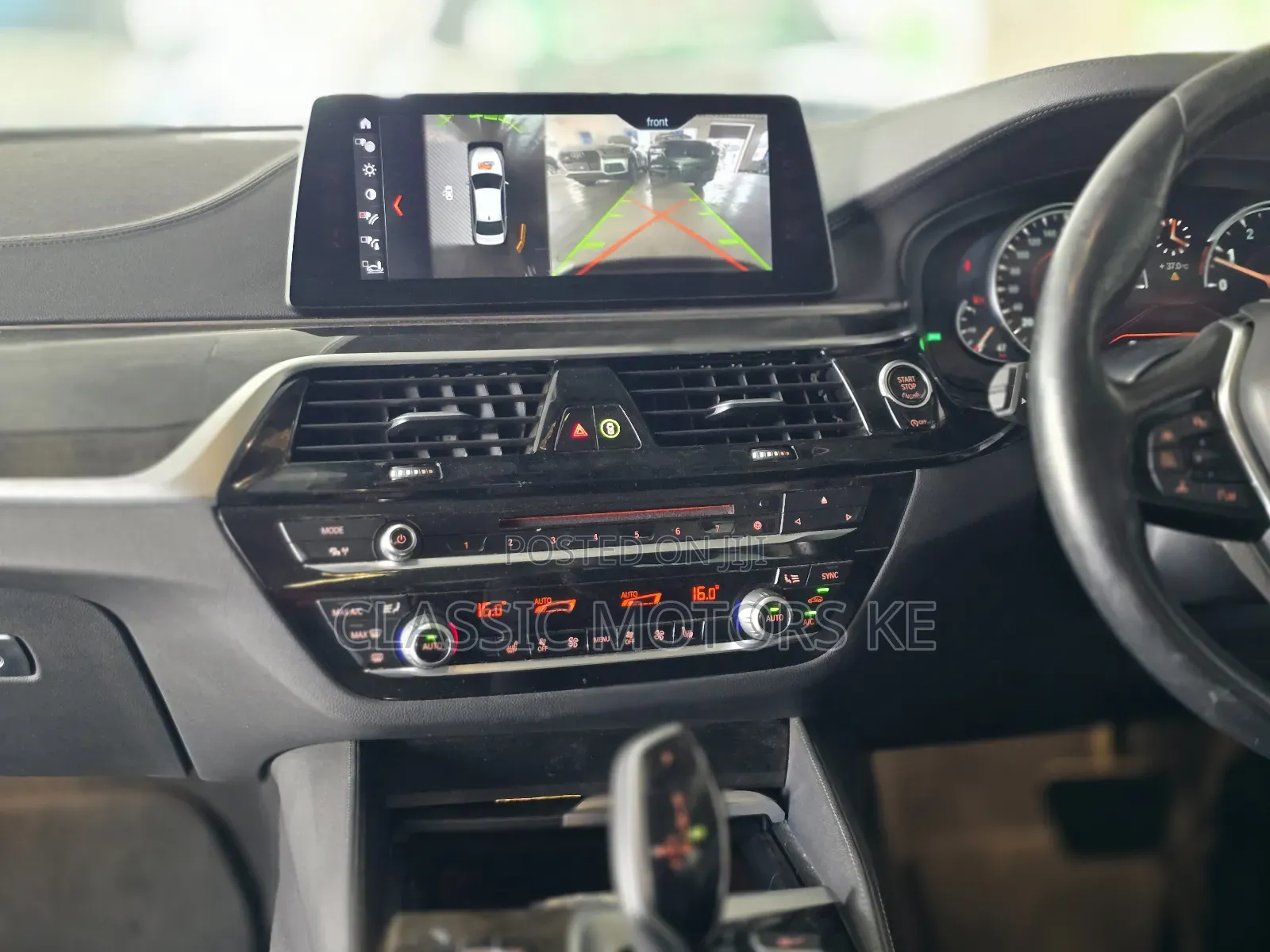 BMW 523i 2019 White