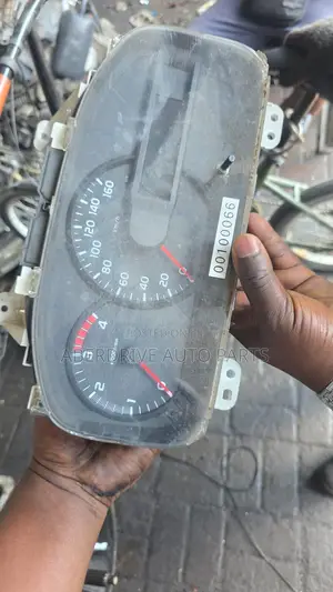 Dashboard Instrument Cluster Unit Hino 300 (Speed Clock) .