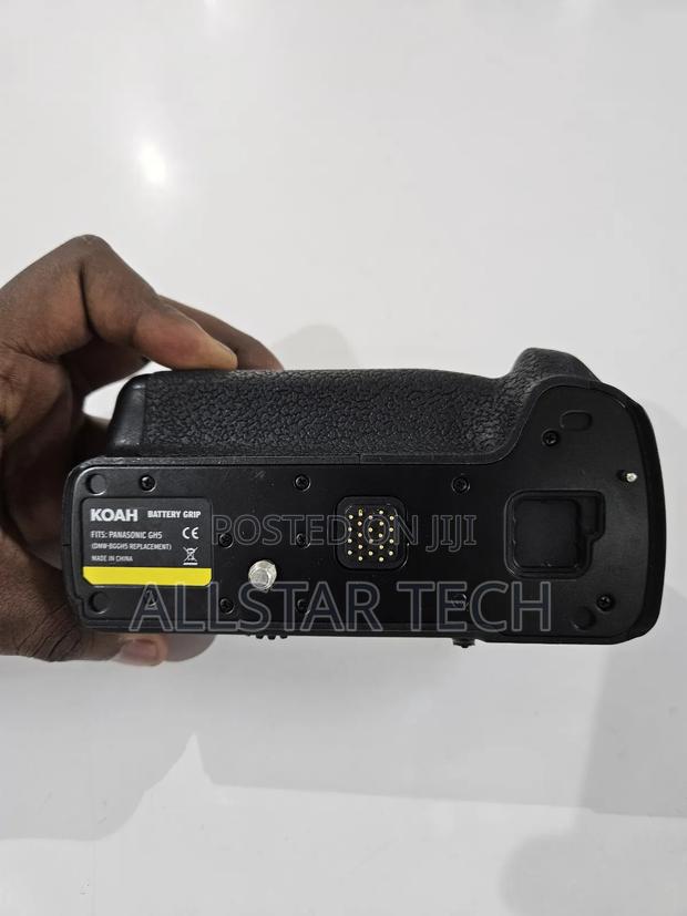 Koah Battery Grip for Panasonic Lumix Dc-Gh5 - main view