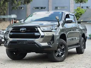 Toyota Hilux 2021 Silver