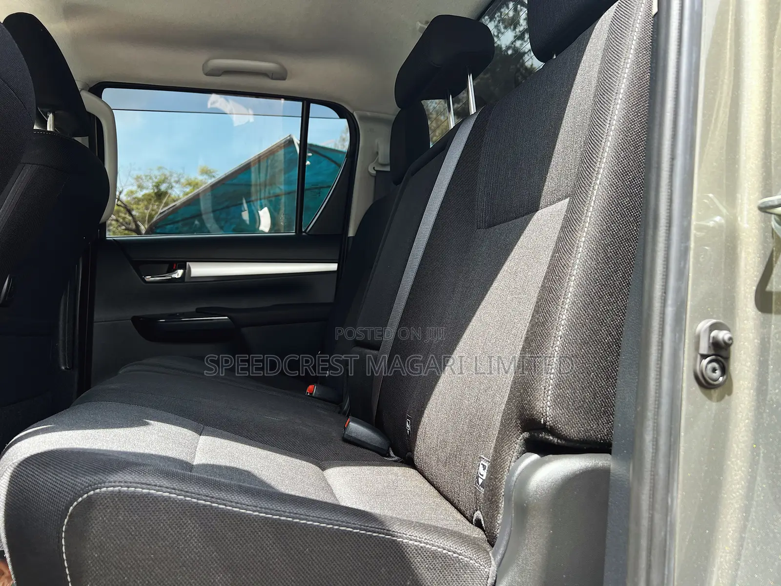 Toyota Hilux 2021 Silver