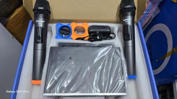 Shure Wireless Microphone - thumbnail 2