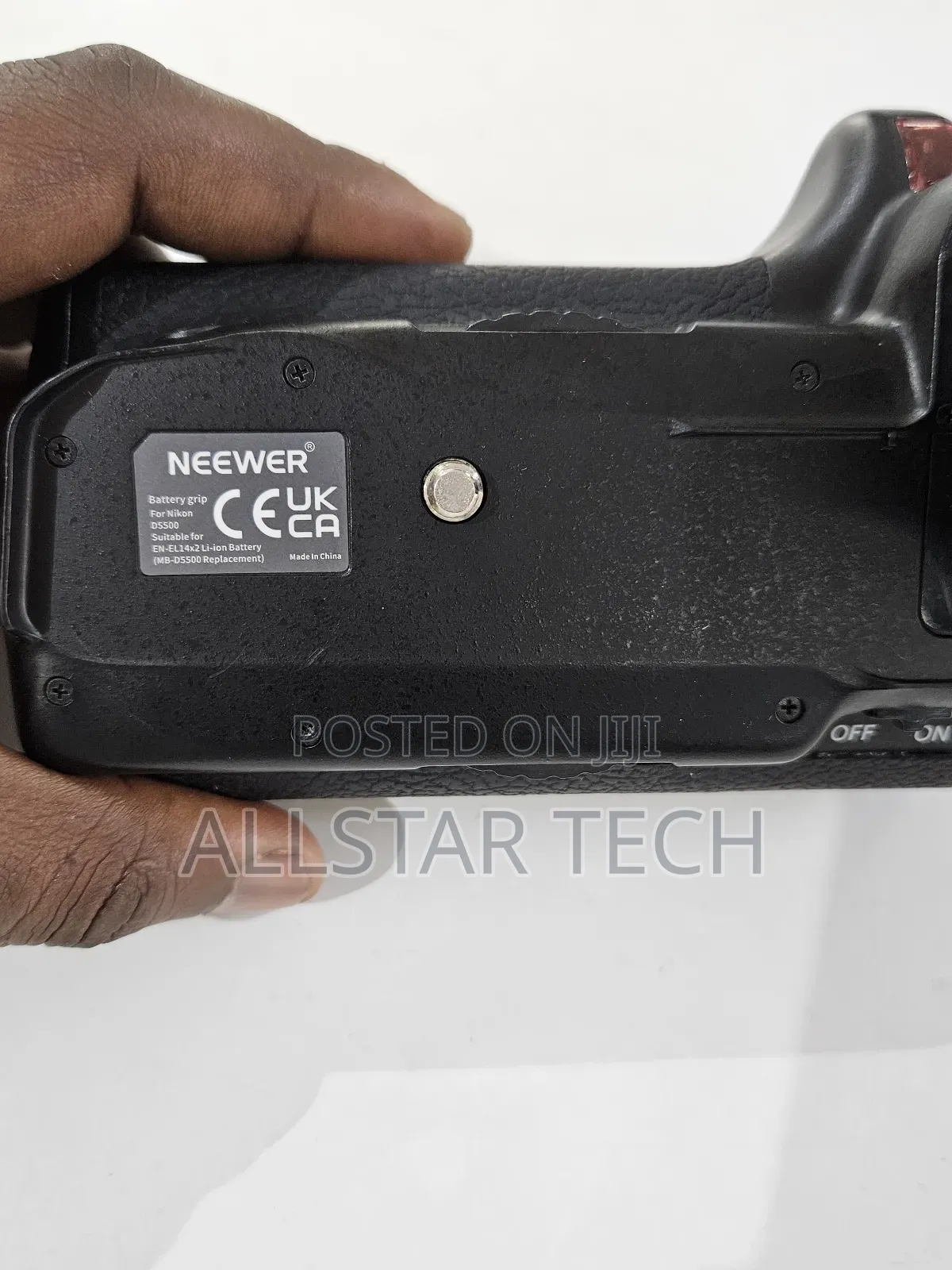 Neewer Battery Grip for Nikon D5500