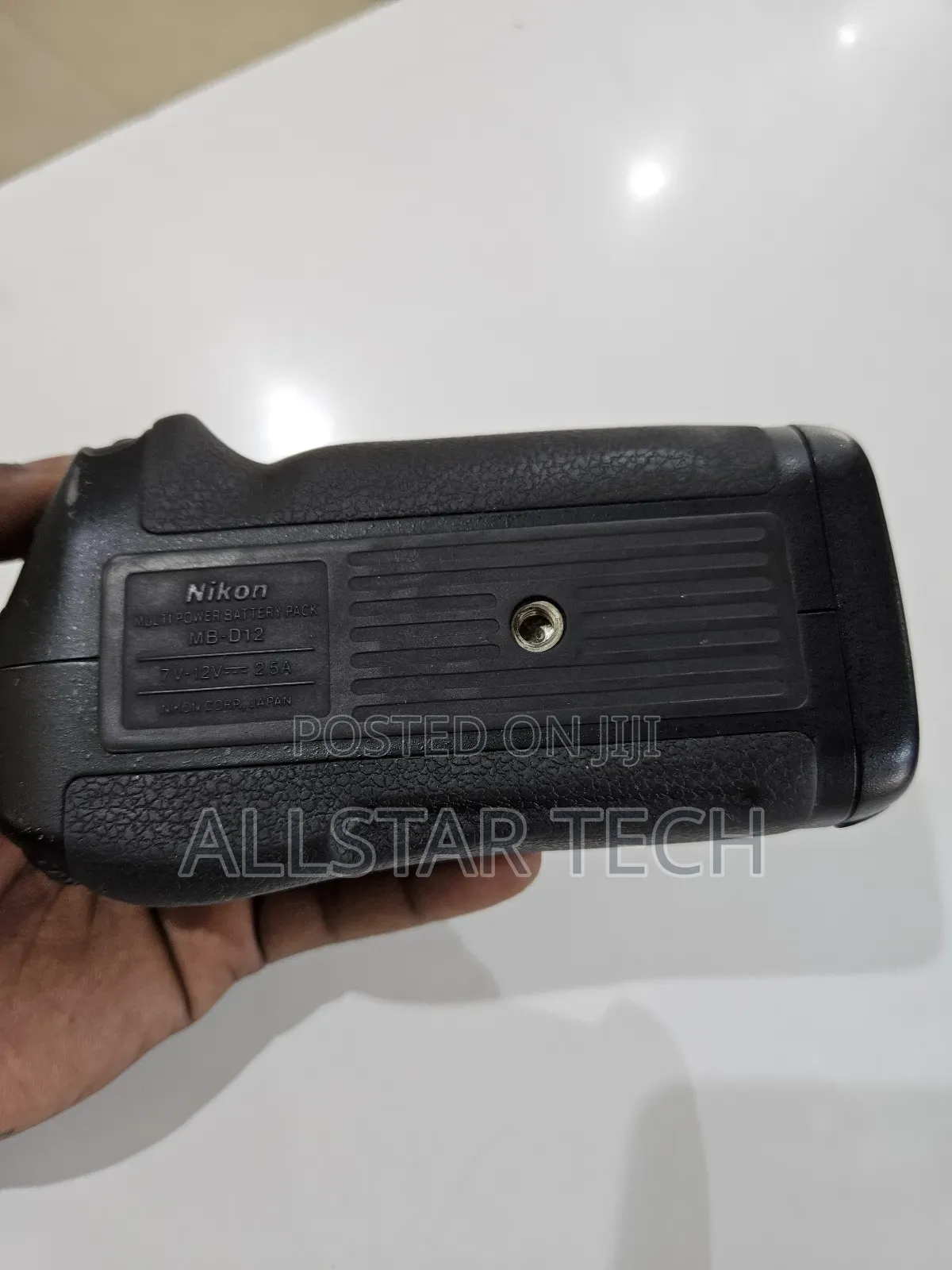 Nikon Mb-D12 Multi Power Battery Pack