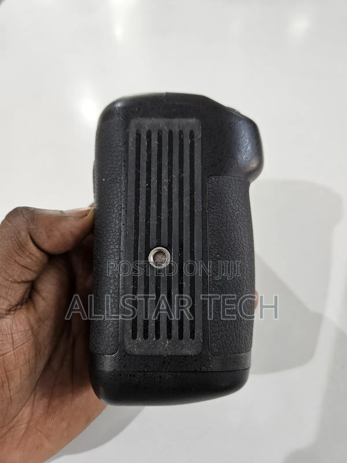 Vertical Battery Grip for Nikon D5600, D5500 Bg-T2
