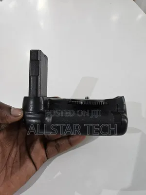 Vertical Battery Grip for Nikon D5600, D5500 Bg-T2