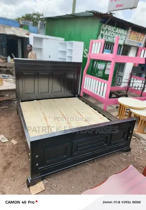 Modern Wooden King 👑Size Bed 5 By 6 Fitt