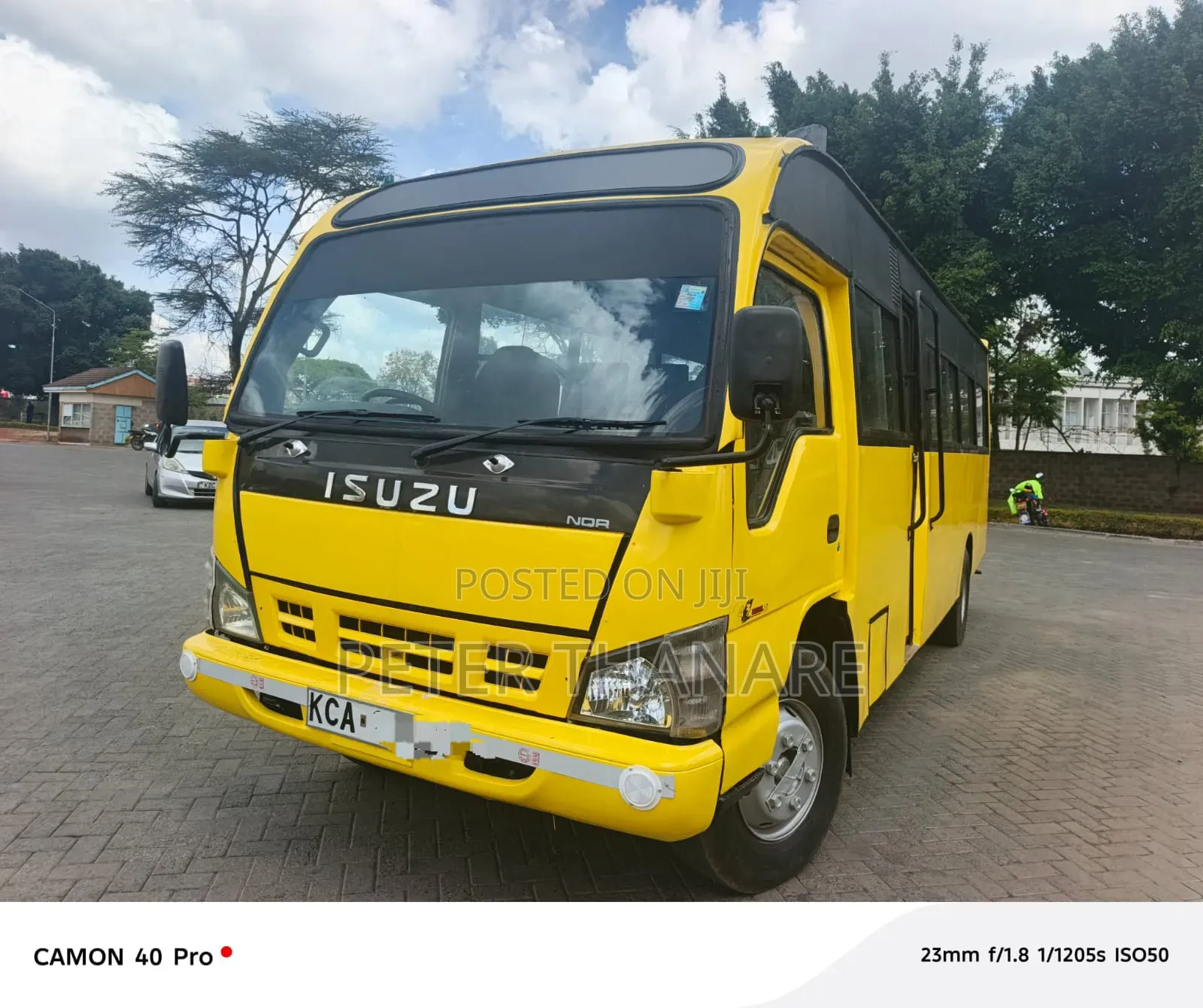 Isuzu NQR 2014 Yellow