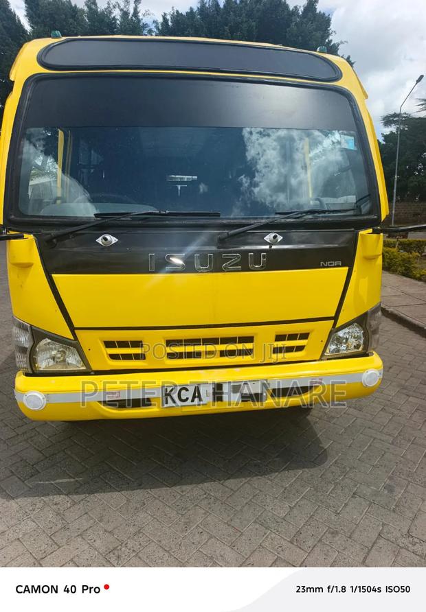 Isuzu NQR 2014 Yellow - thumbnail 9