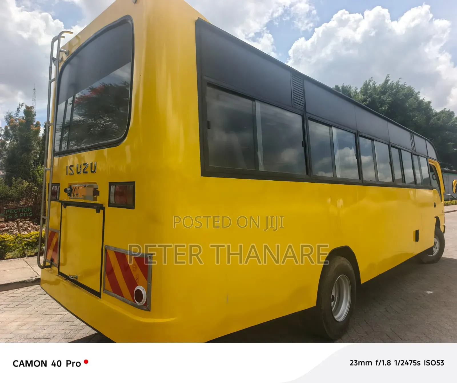 Isuzu NQR 2014 Yellow