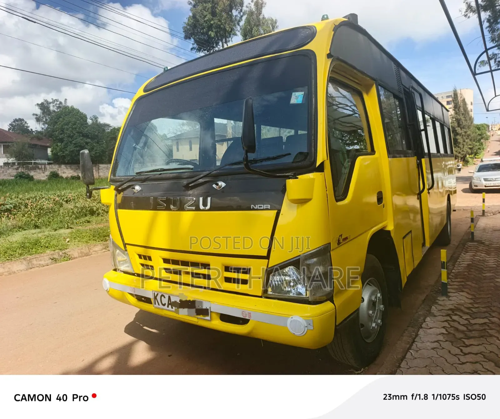 Isuzu NQR 2014 Yellow