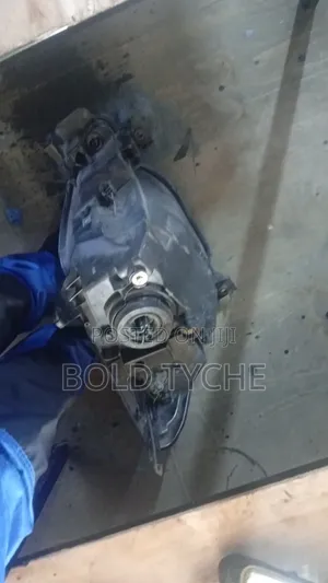 Mazda Demio 2005 Headlight