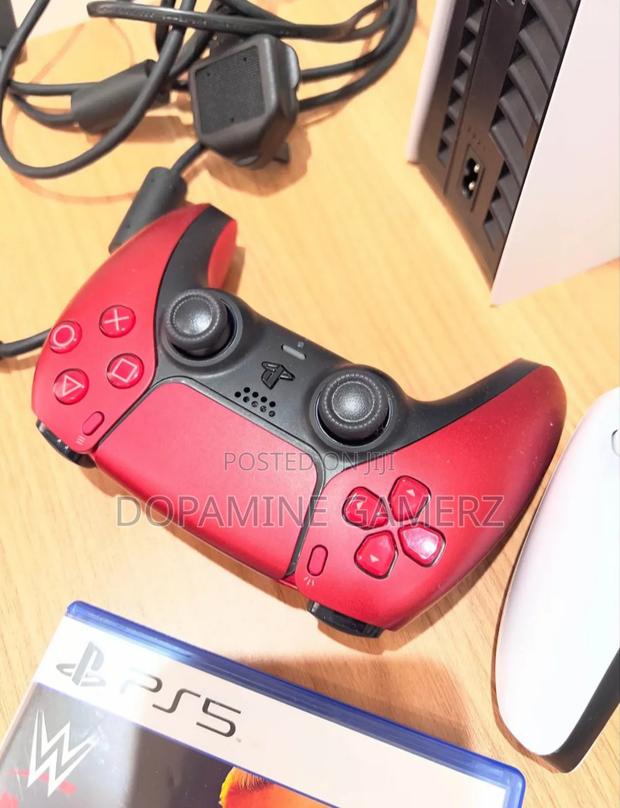 Playstation 5 Slim - thumbnail 3